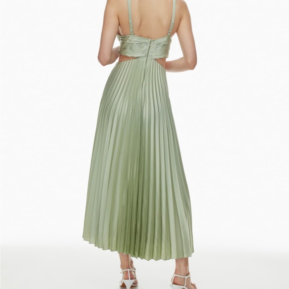 Aritzia showpiece satin dress - limited edition and sold out online - Picture 6 of 14